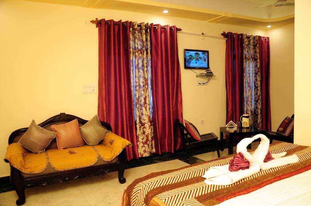 Nahar Singh Haveli Hotel Jaipur Room photo